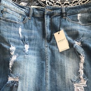 JUDY BLUE destroyed denim mini skirt